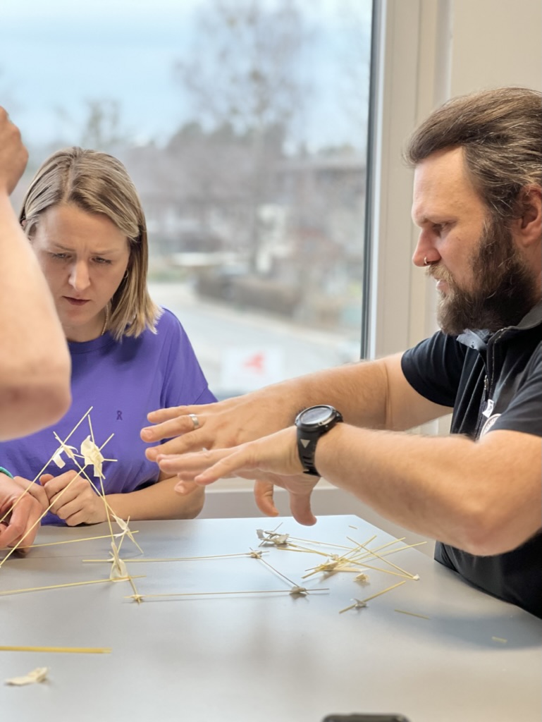 Teambuilding-Übung: gemeinsam konstruieren